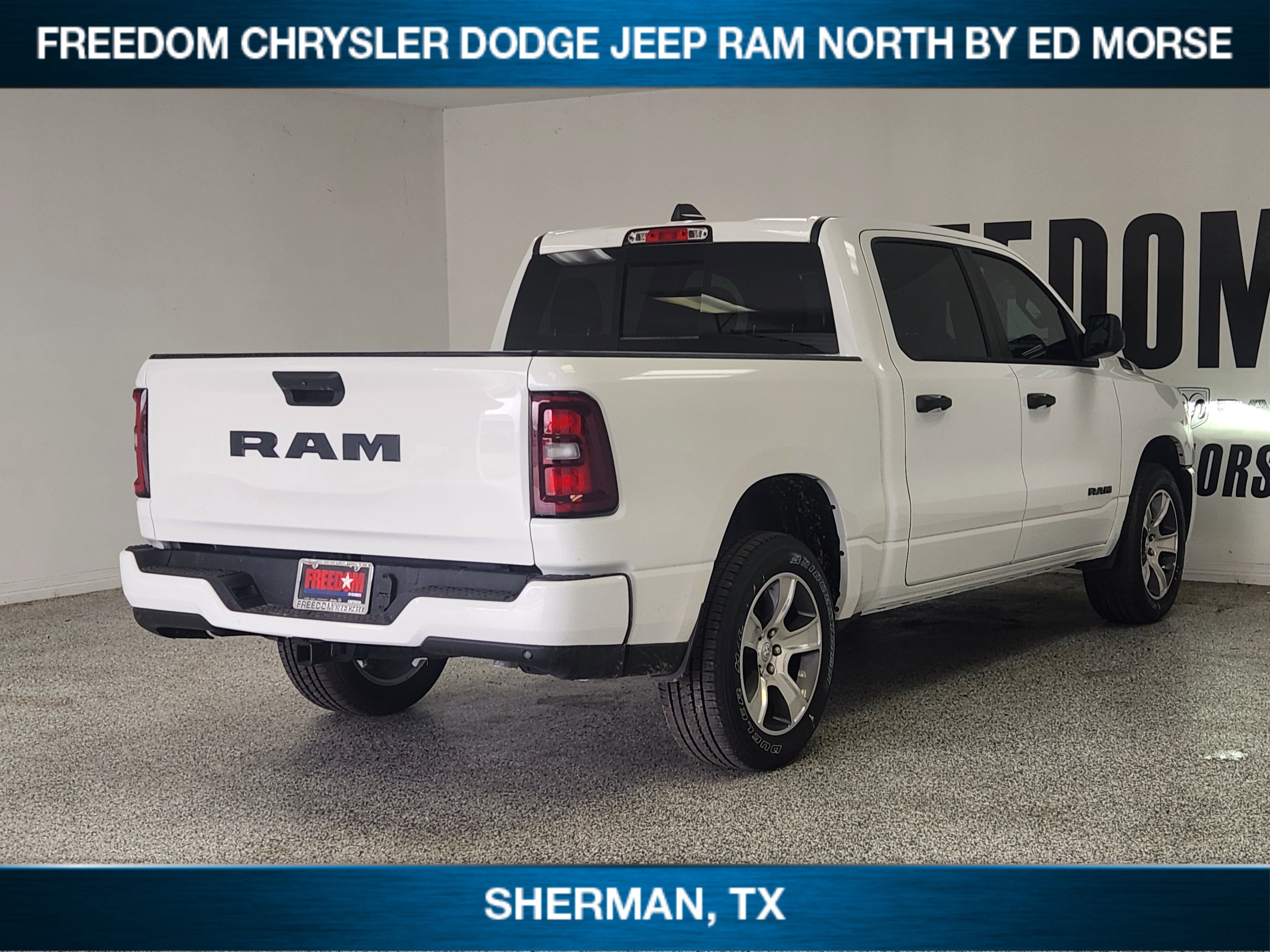 2026 RAM Ram 1500 RAM 1500 EXPRESS CREW CAB 4X2 5'7' BOX