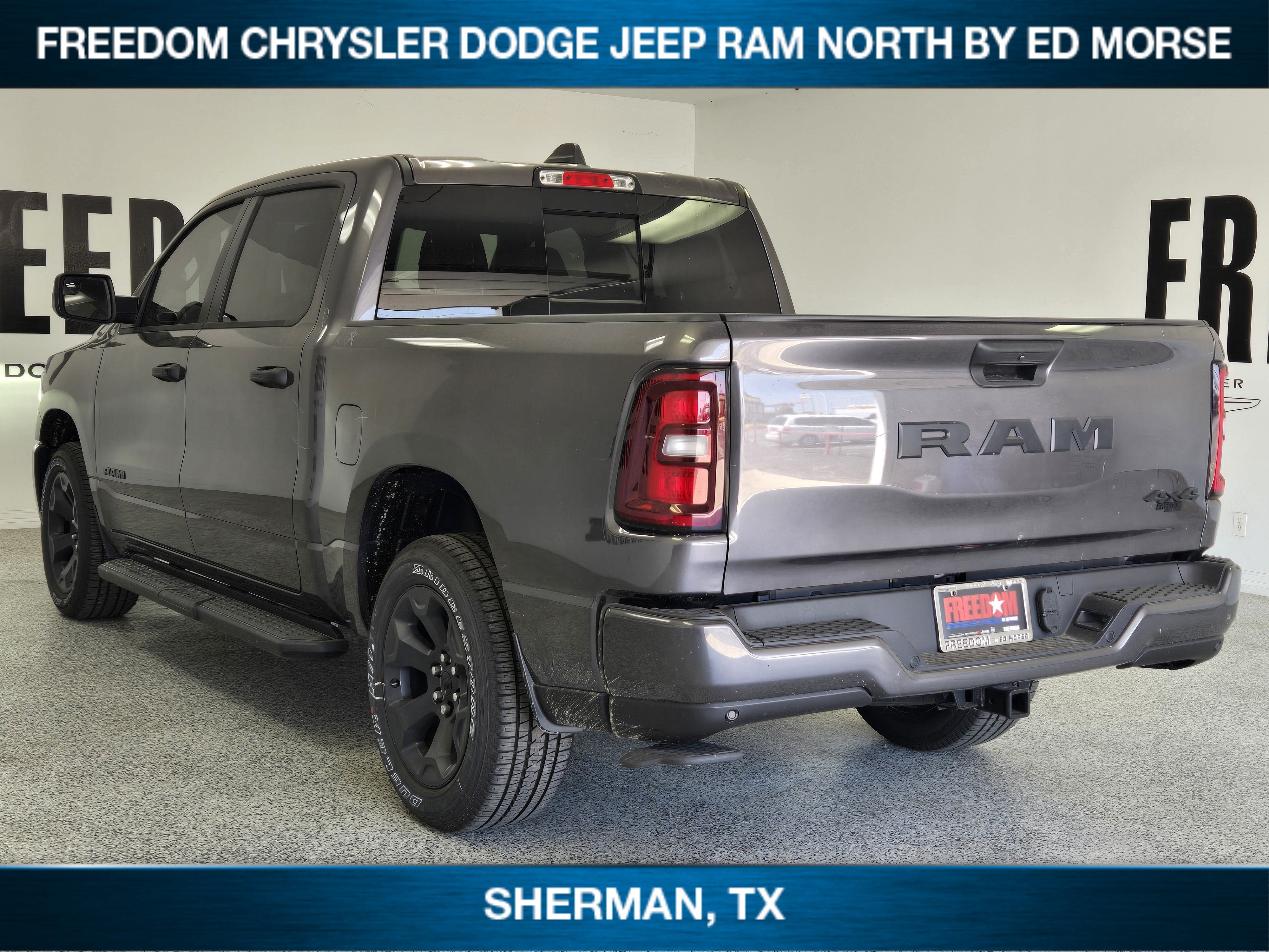 2026 RAM Ram 1500 RAM 1500 EXPRESS CREW CAB 4X4 5'7' BOX