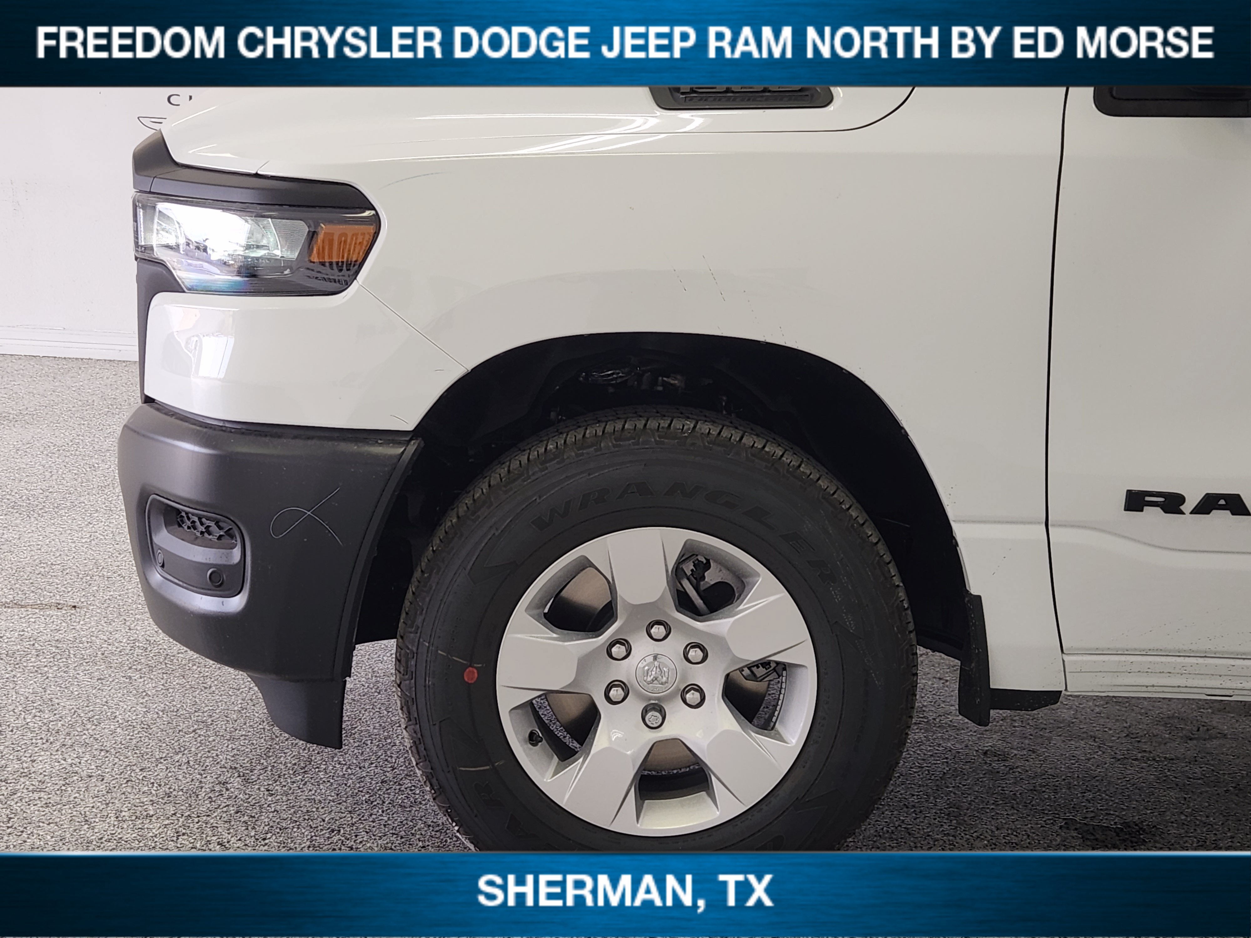 2026 RAM 1500 RAM 1500 TRADESMAN CREW CAB 4X4 5'7' BOX