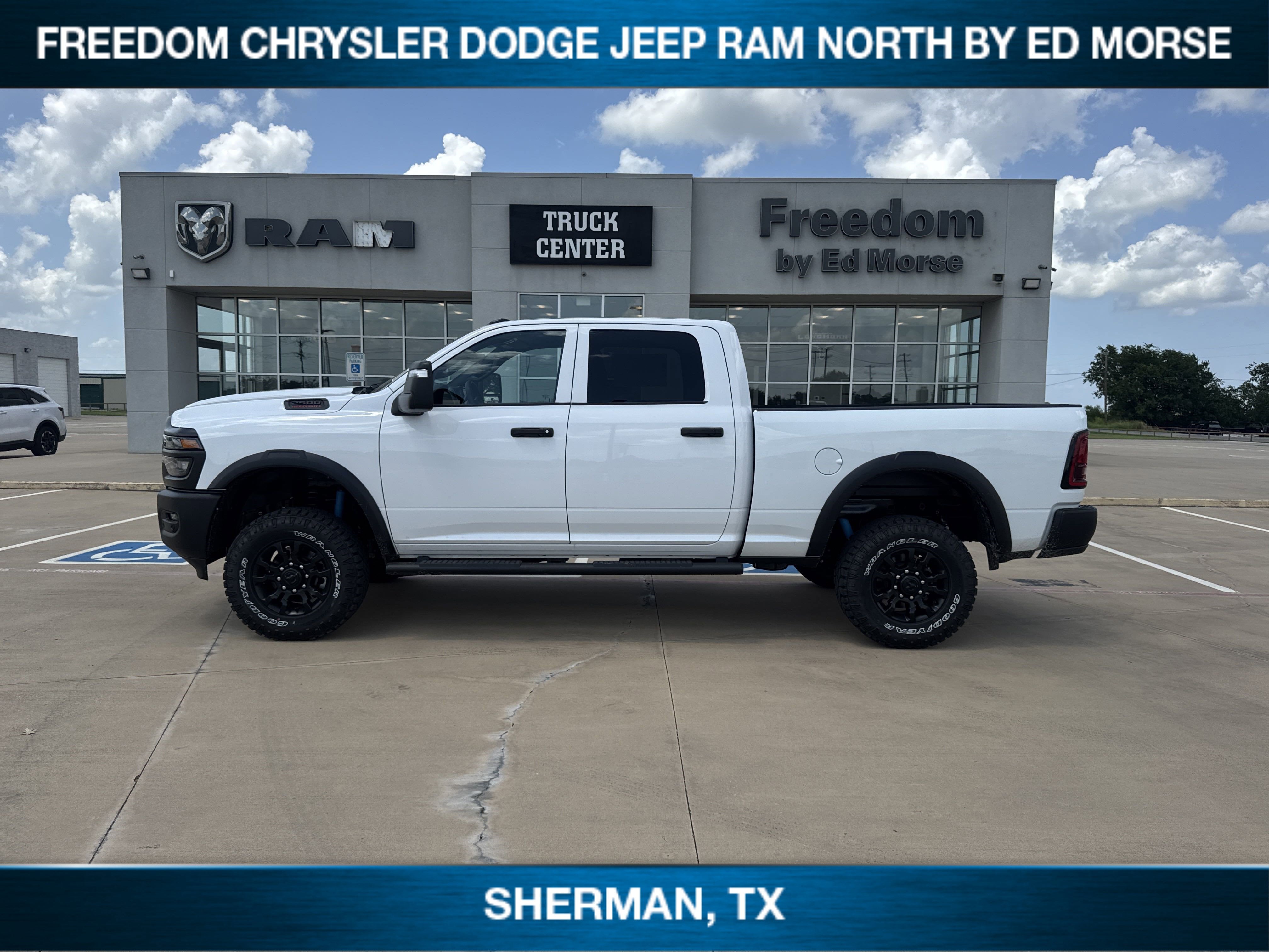 2025 RAM Ram 2500 RAM 2500 TRADESMAN CREW CAB 4X4 6'4' BOX