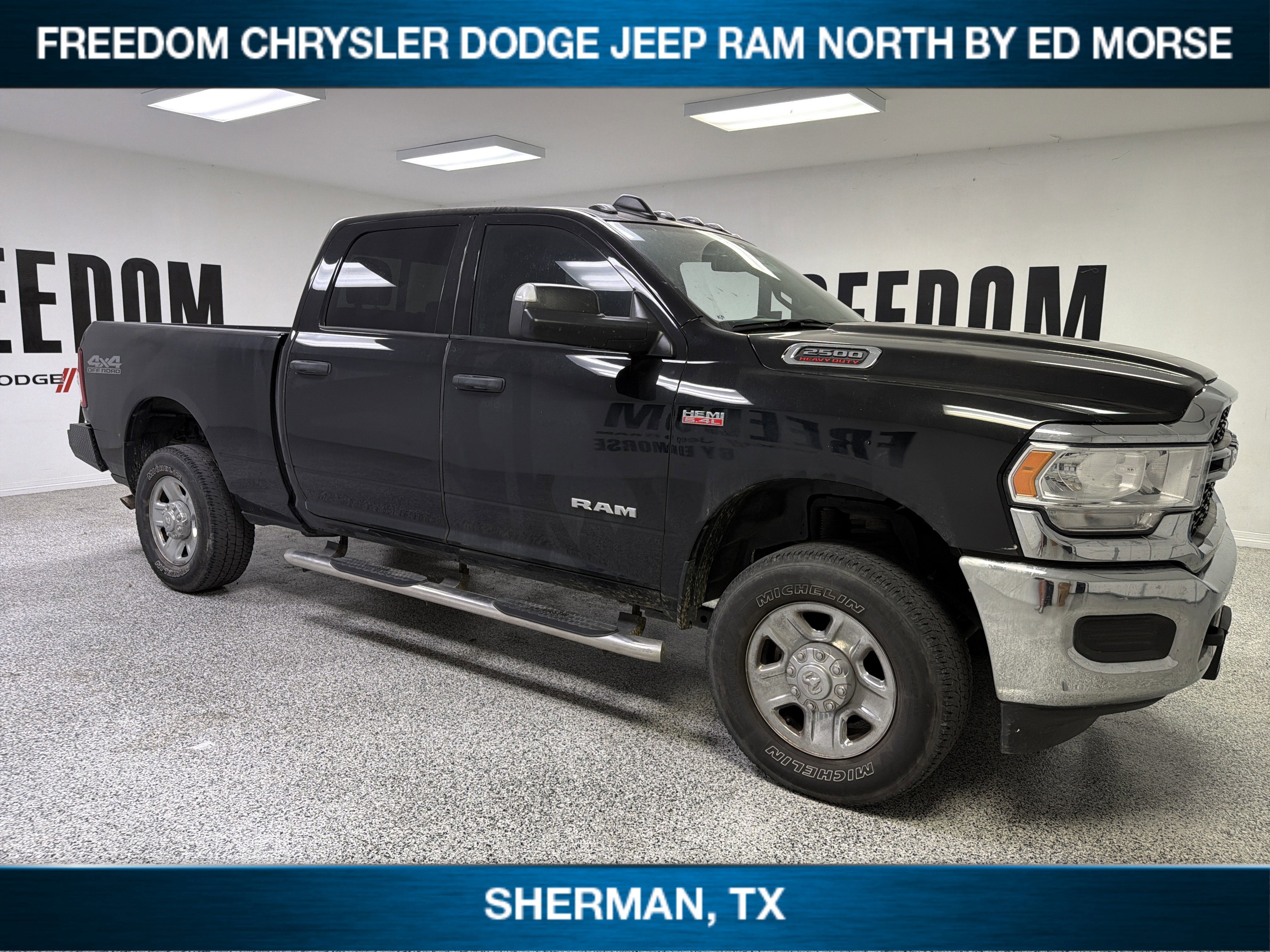 2021 RAM 2500 Tradesman Crew Cab 4x4 6'4' Box