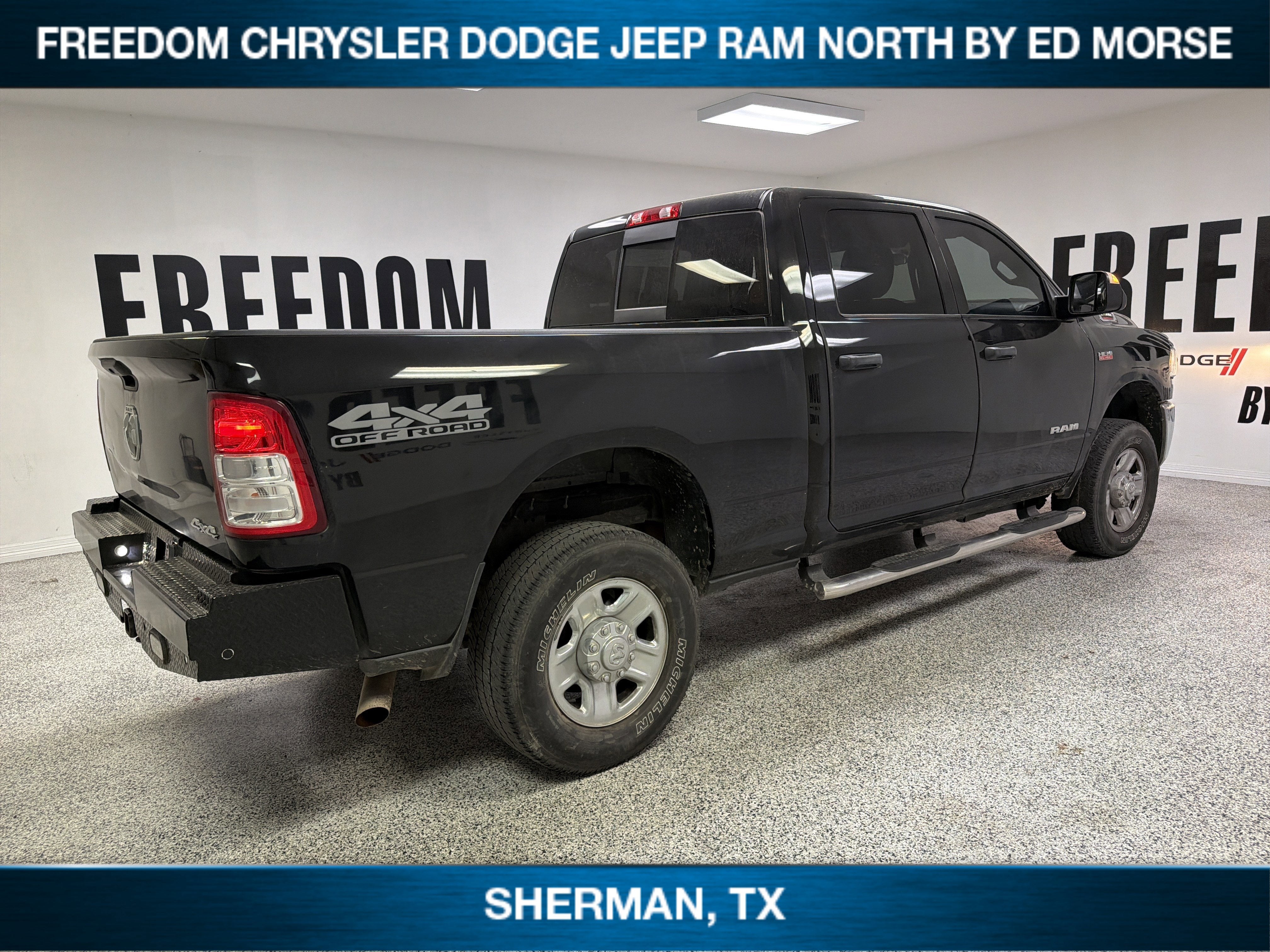 2021 RAM 2500 Tradesman Crew Cab 4x4 6'4' Box