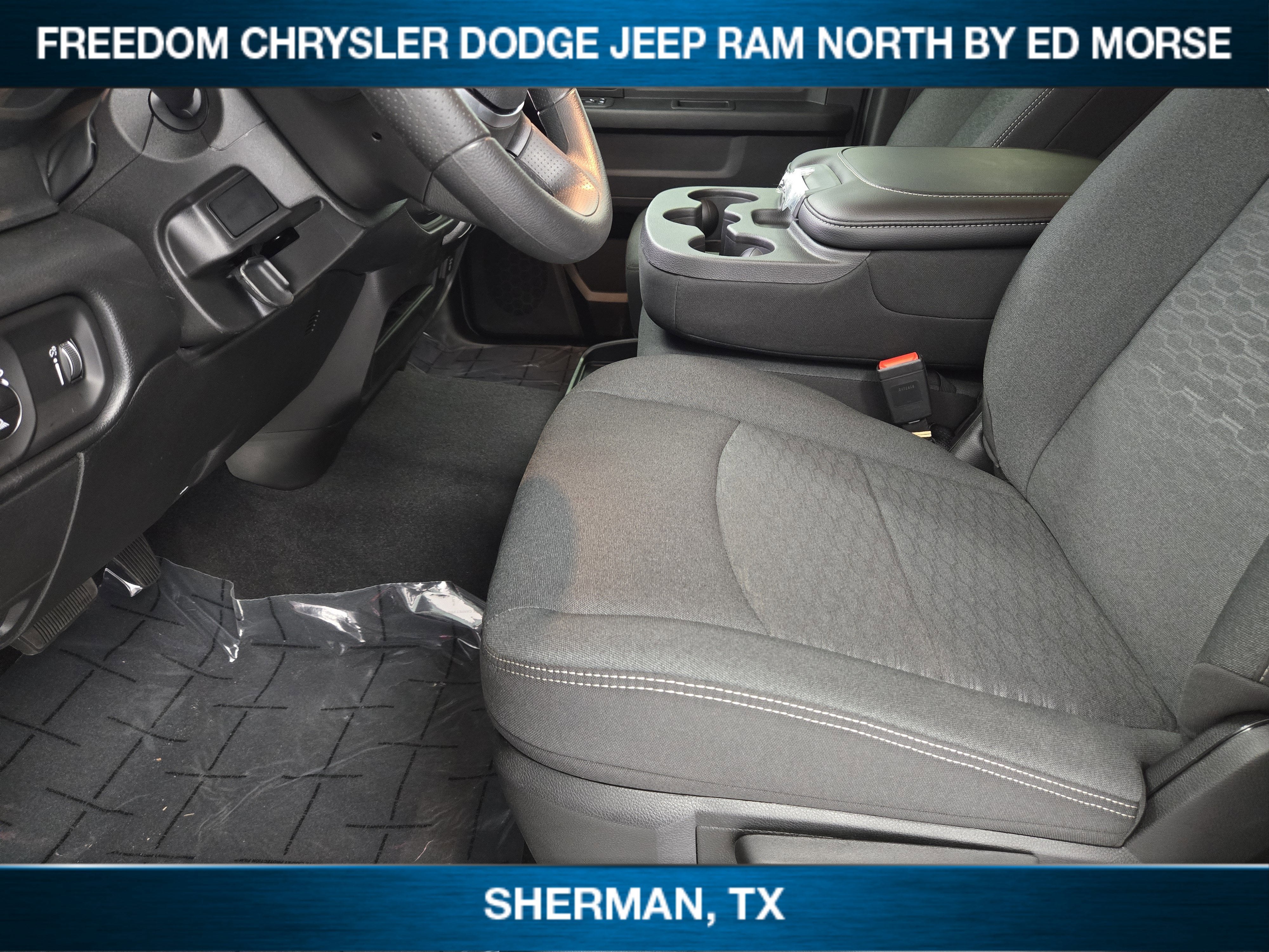 2026 RAM Ram 2500 RAM 2500 BLACK EXPRESS CREW CAB 4X4 6'4' BOX