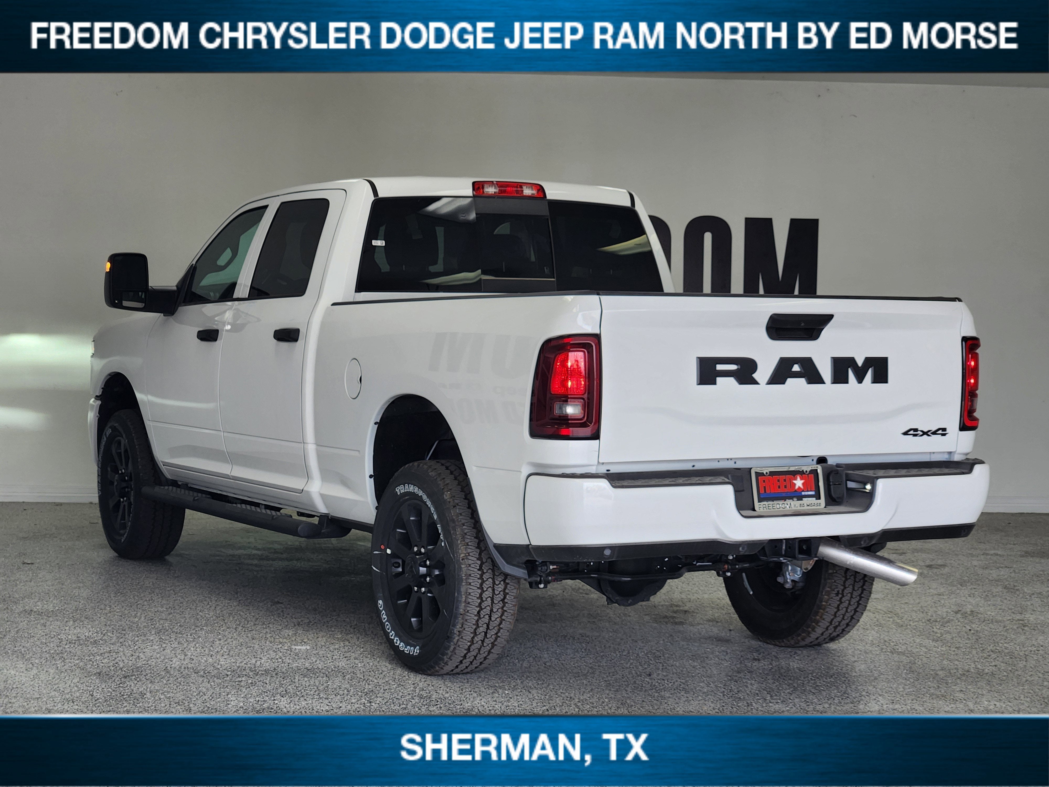 2026 RAM Ram 2500 RAM 2500 BLACK EXPRESS CREW CAB 4X4 6'4' BOX