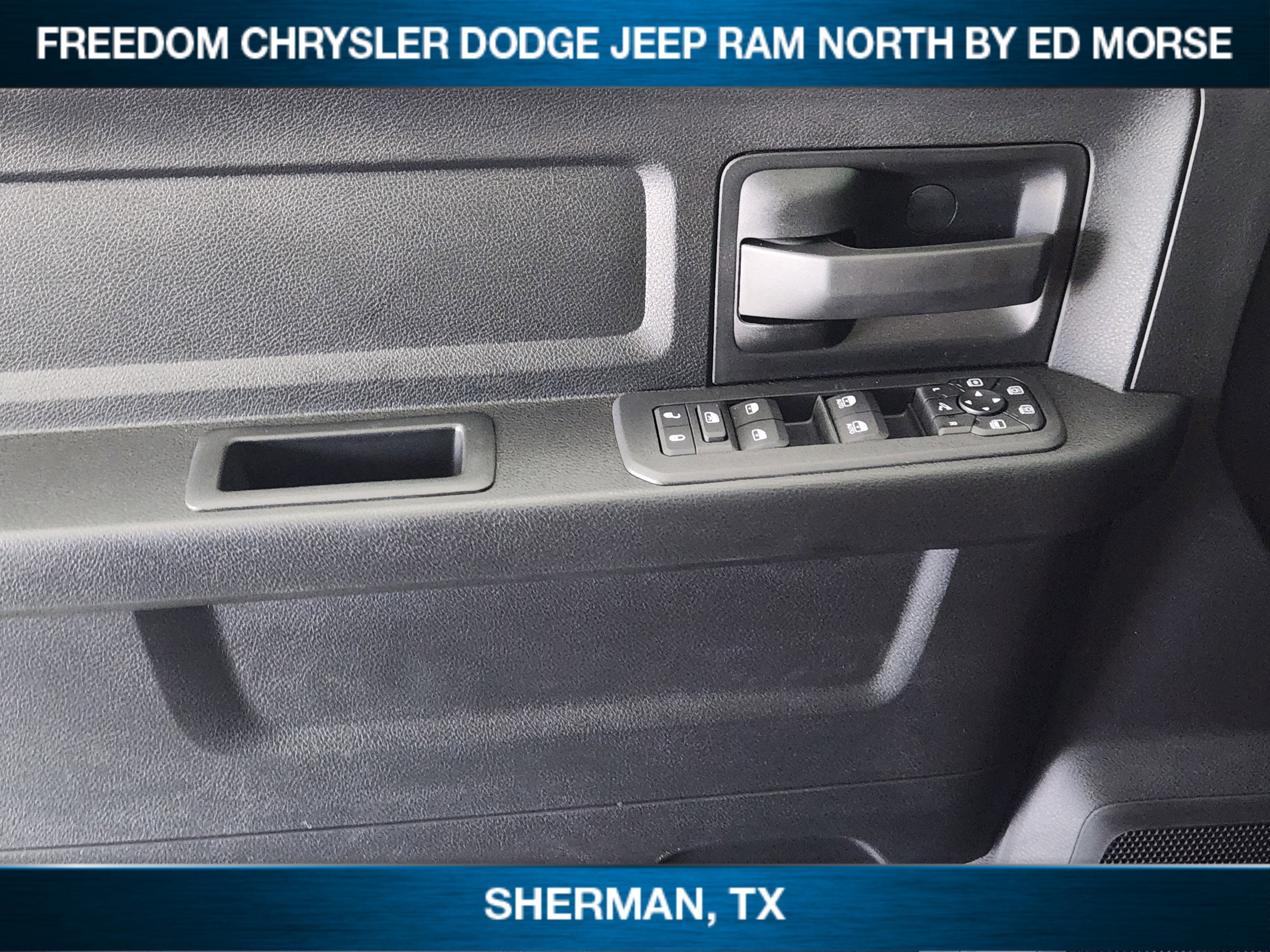 2026 RAM Ram 2500 RAM 2500 BLACK EXPRESS CREW CAB 4X4 6'4' BOX