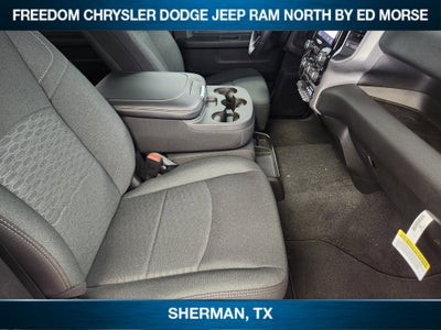 2026 RAM Ram 2500 RAM 2500 BLACK EXPRESS CREW CAB 4X4 6'4' BOX