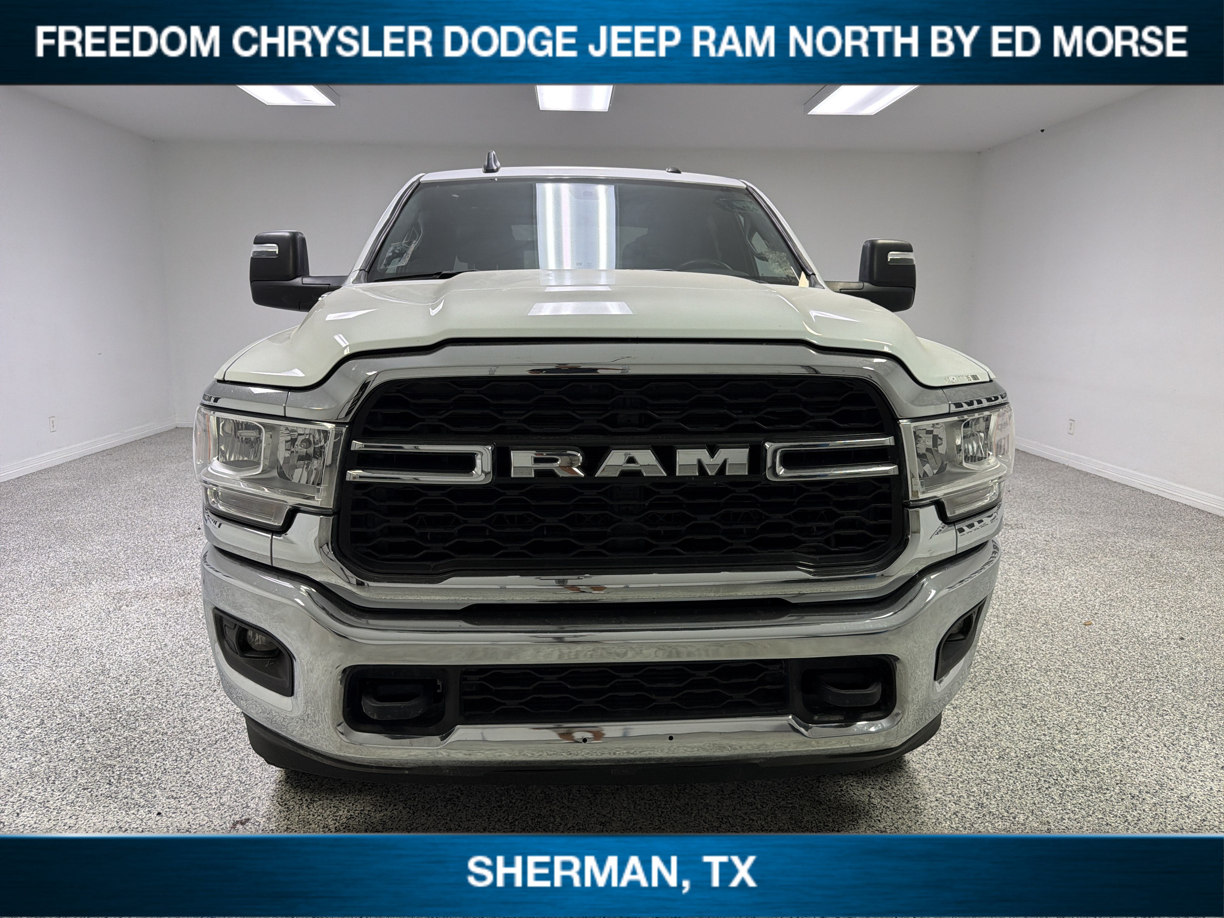 2024 RAM 2500 Tradesman Crew Cab 4x4 6'4' Box