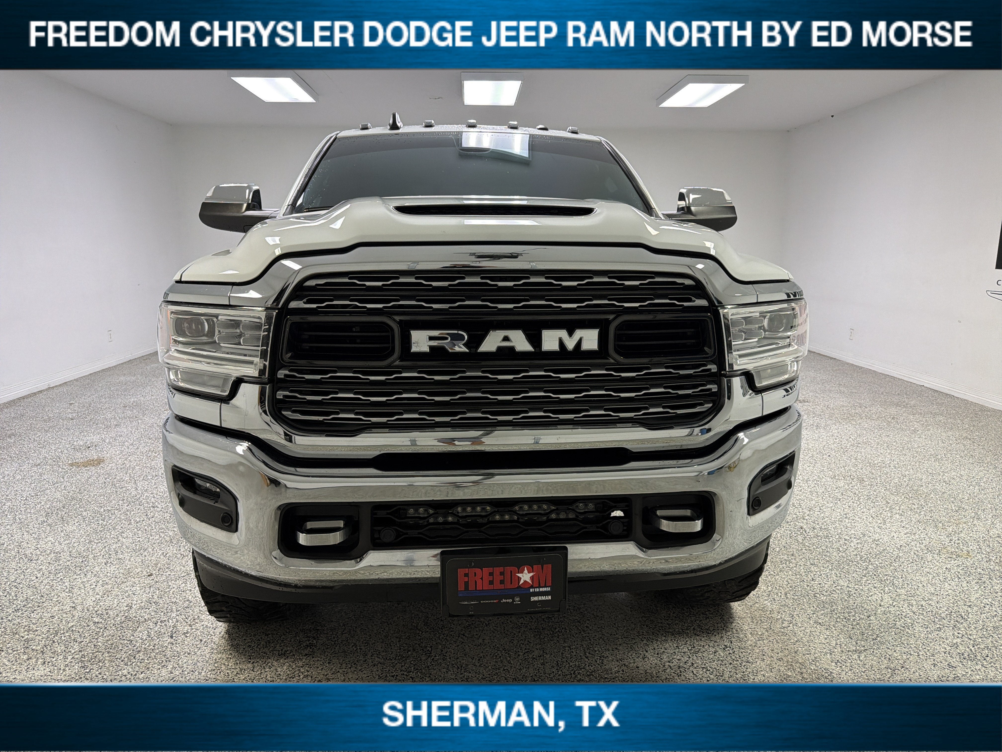 2022 RAM 2500 Limited Mega Cab 4x4 6'4' Box