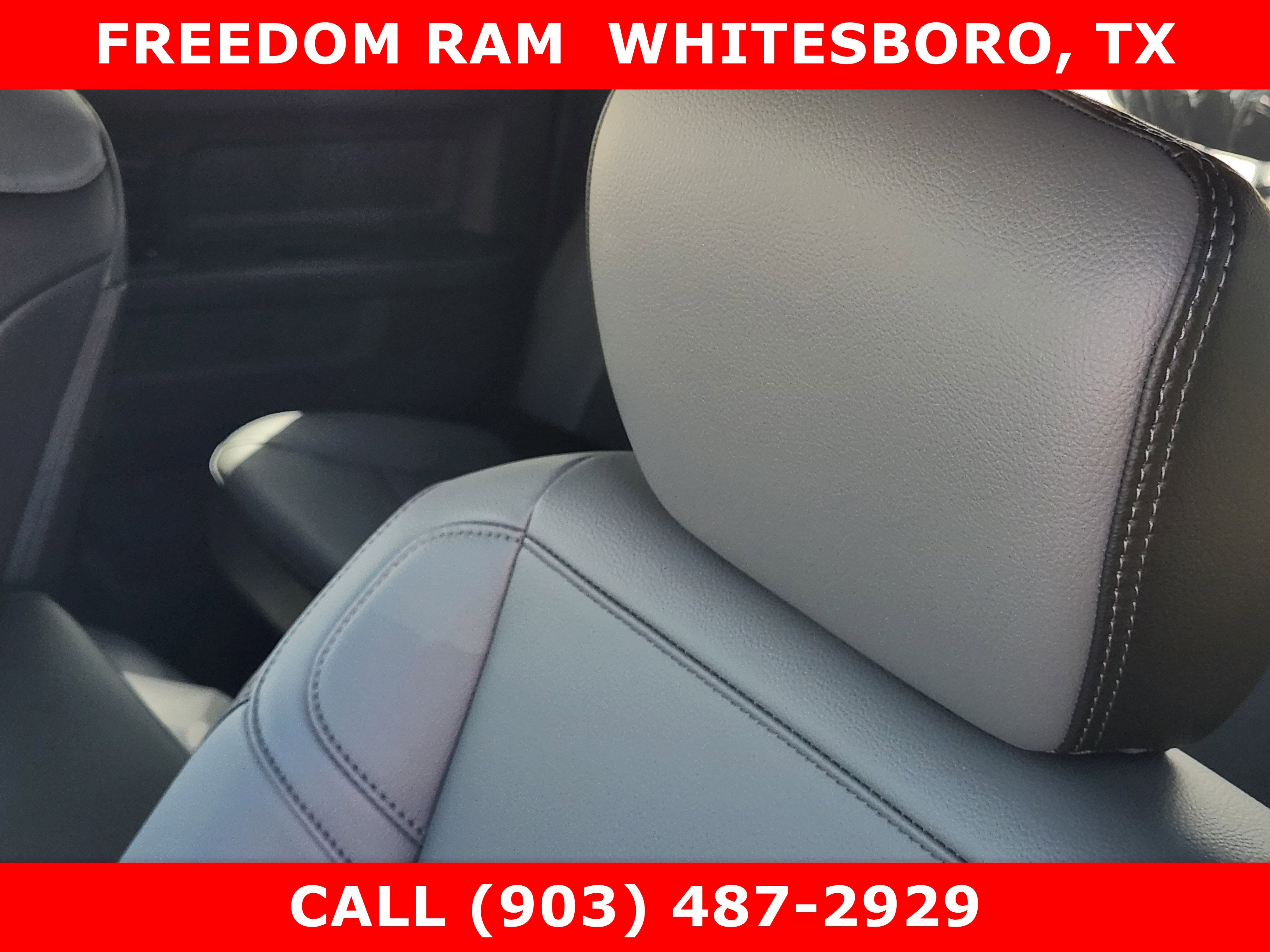 2026 RAM Ram 5500 Chassis Cab RAM 5500 TRADESMAN CHASSIS CREW CAB 4X4 84' CA