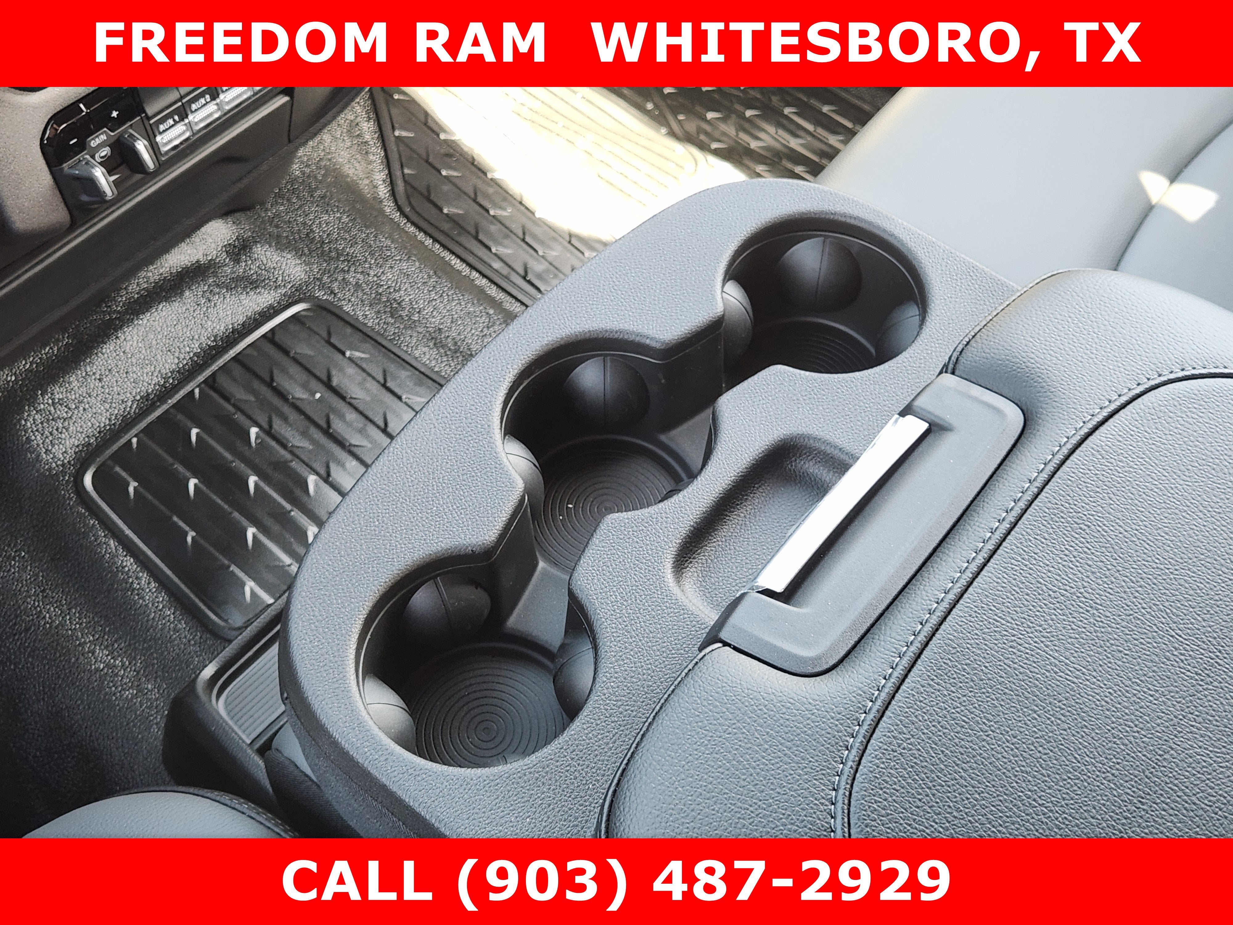2026 RAM Ram 5500 Chassis Cab RAM 5500 TRADESMAN CHASSIS CREW CAB 4X4 84' CA
