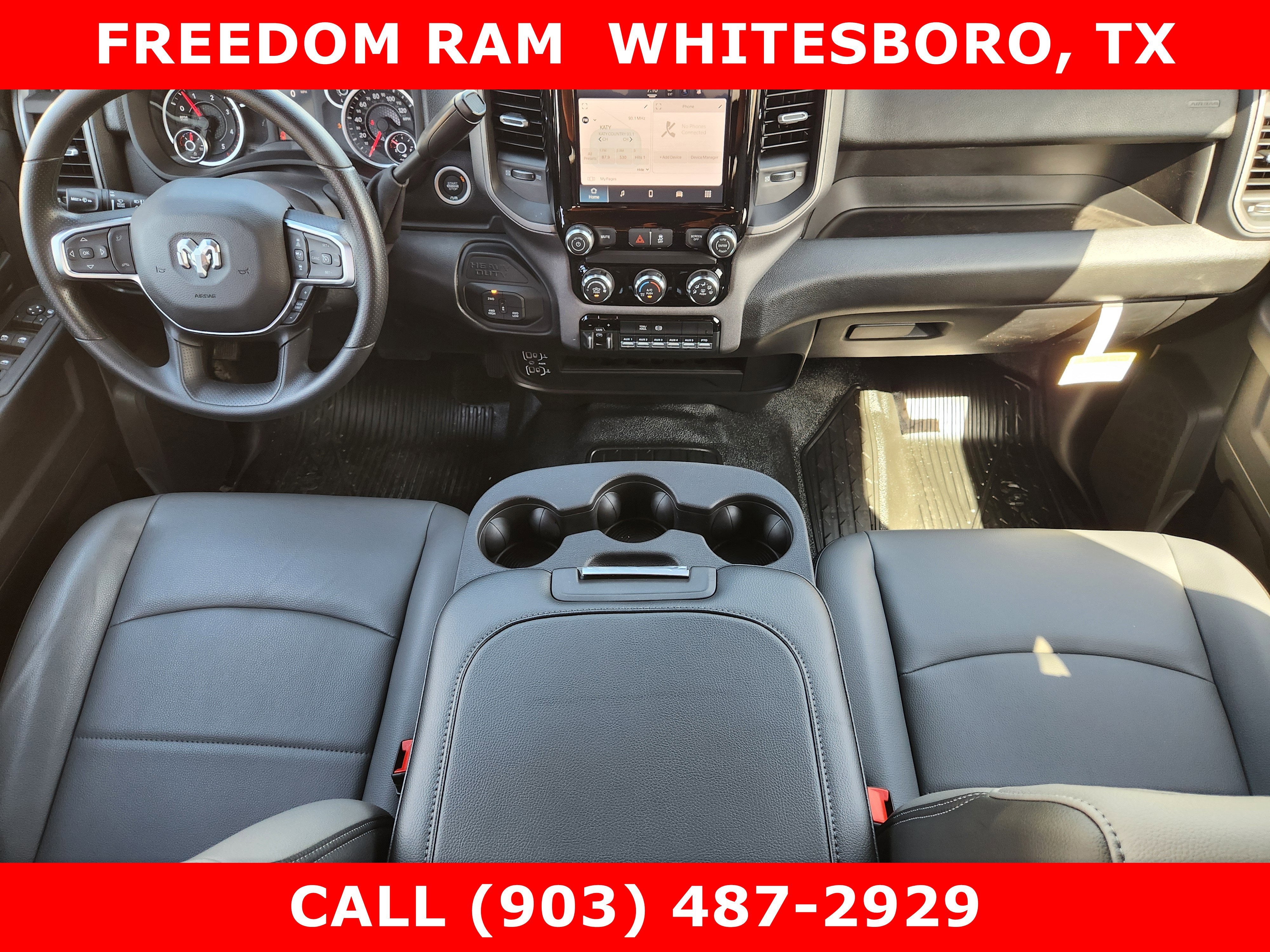 2026 RAM Ram 5500 Chassis Cab RAM 5500 TRADESMAN CHASSIS CREW CAB 4X4 84' CA