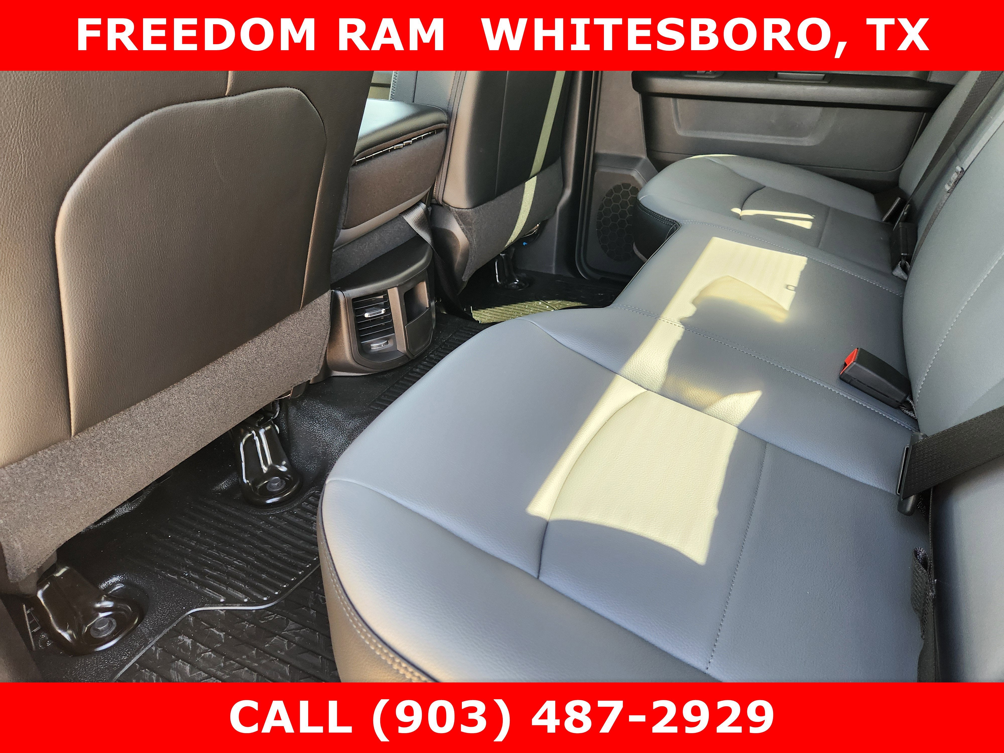 2026 RAM Ram 5500 Chassis Cab RAM 5500 TRADESMAN CHASSIS CREW CAB 4X4 84' CA