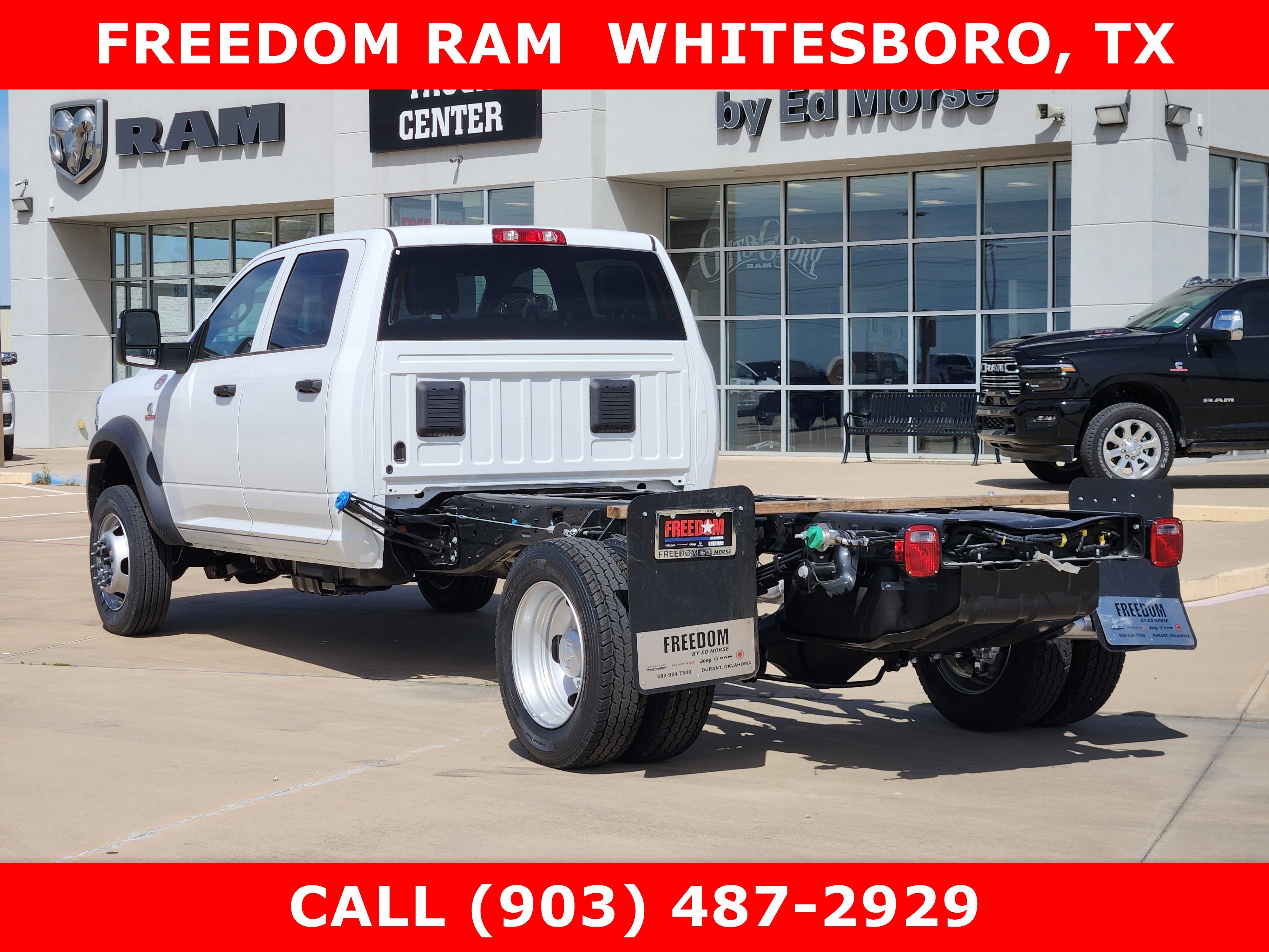 2026 RAM Ram 5500 Chassis Cab RAM 5500 TRADESMAN CHASSIS CREW CAB 4X4 84' CA