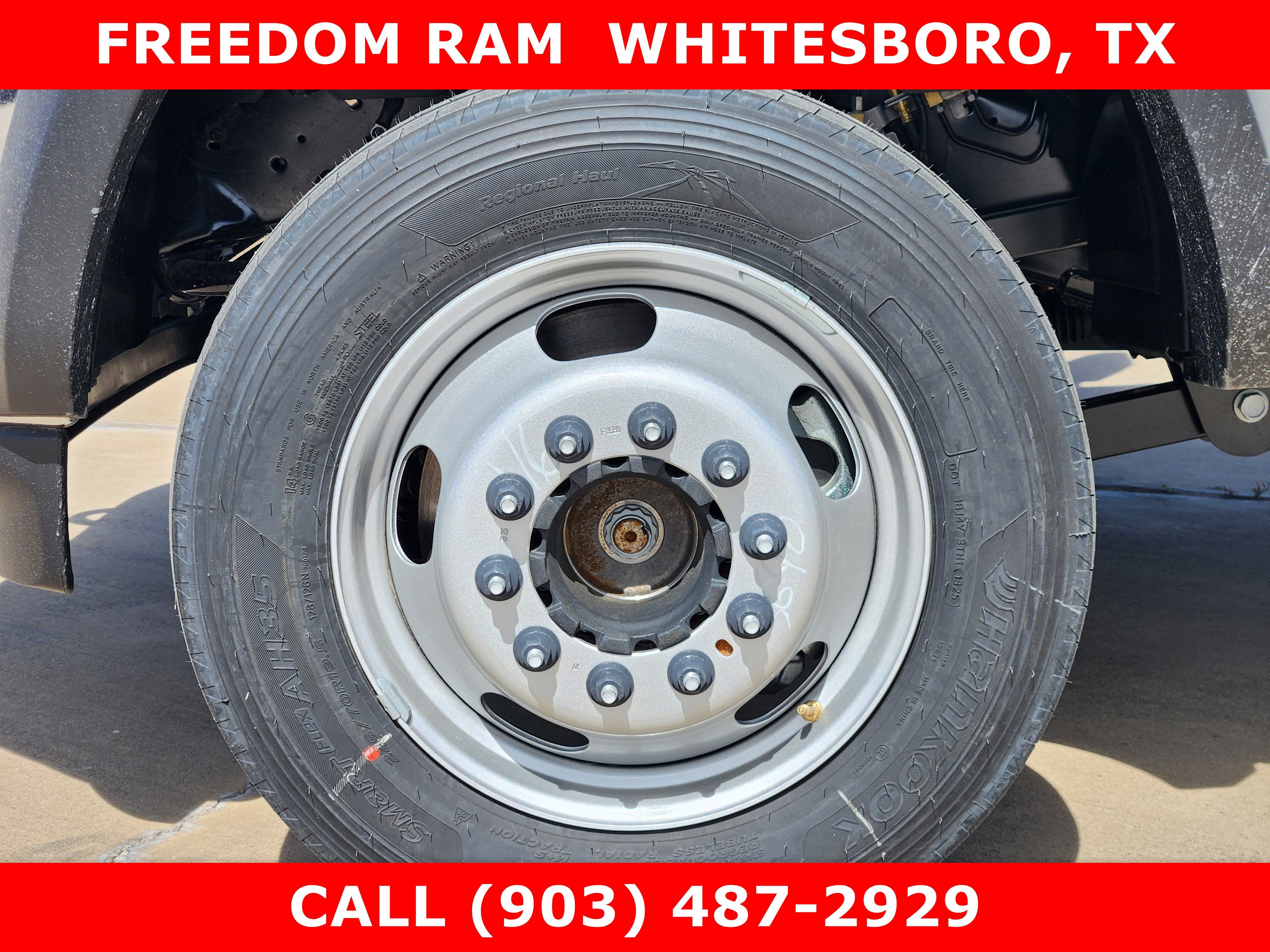 2026 RAM Ram 5500 Chassis Cab RAM 5500 TRADESMAN CHASSIS CREW CAB 4X4 84' CA