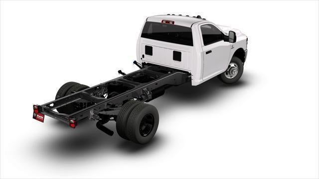 2026 RAM Ram 3500 Chassis Cab RAM 3500 TRADESMAN CHASSIS REGULAR CAB 4X4 84' CA