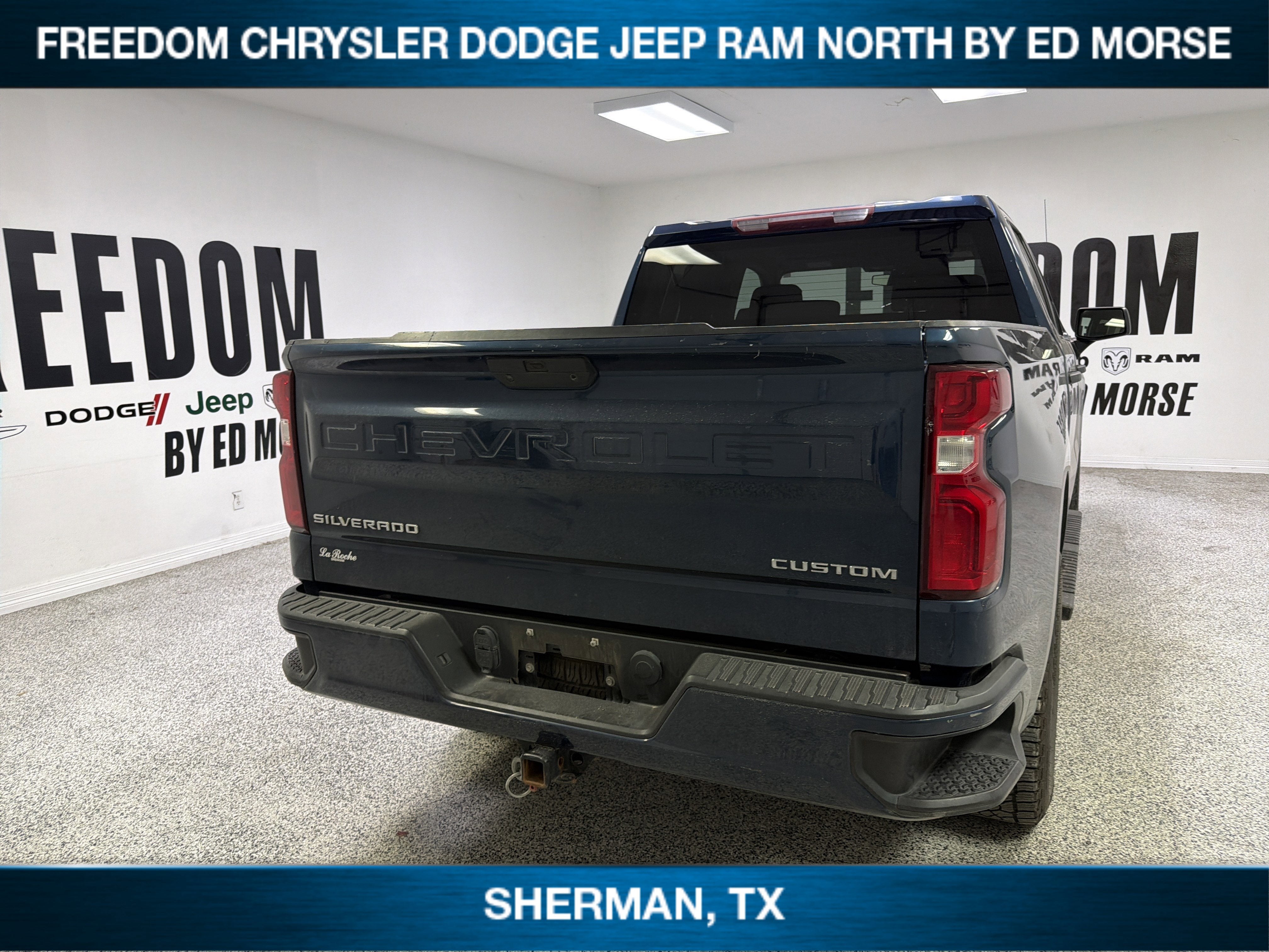 2021 Chevrolet Silverado 1500 2WD Crew Cab Short Bed Custom