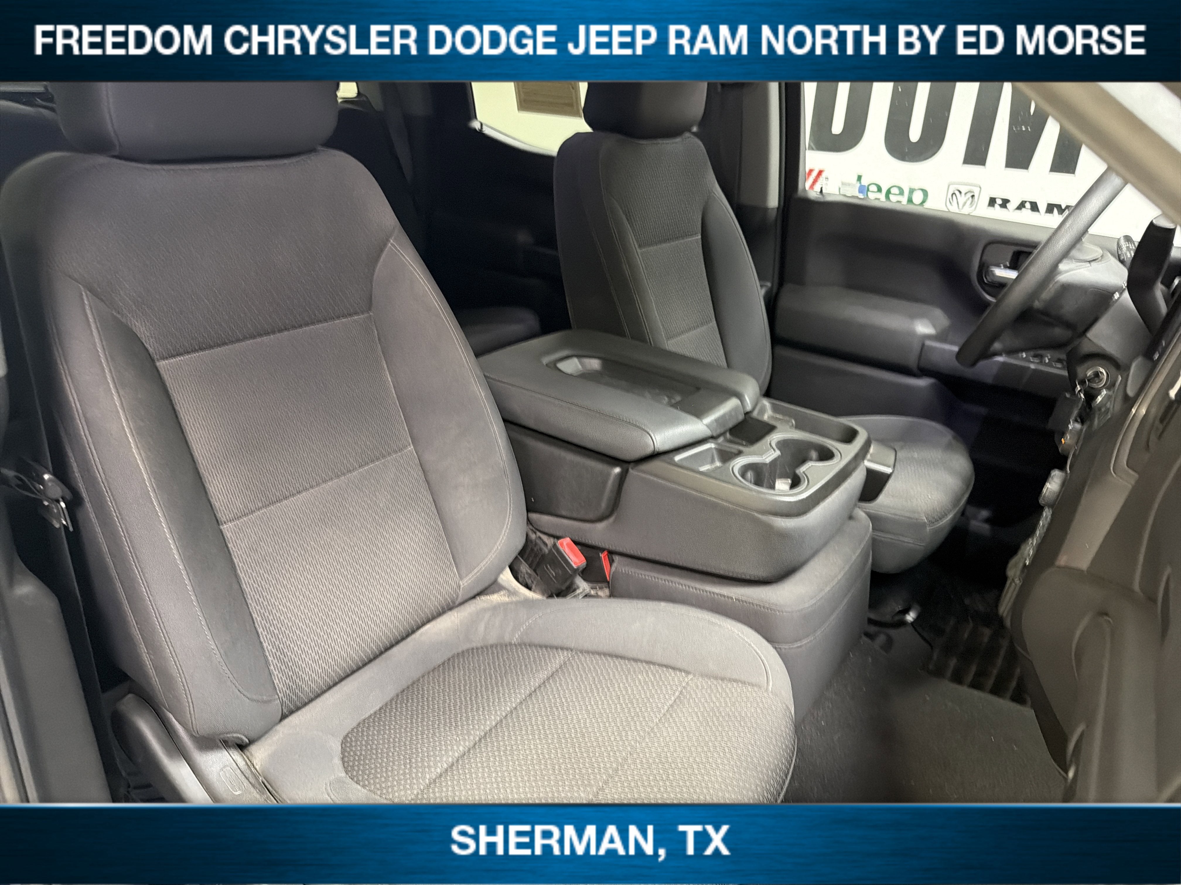 2021 Chevrolet Silverado 1500 2WD Crew Cab Short Bed Custom