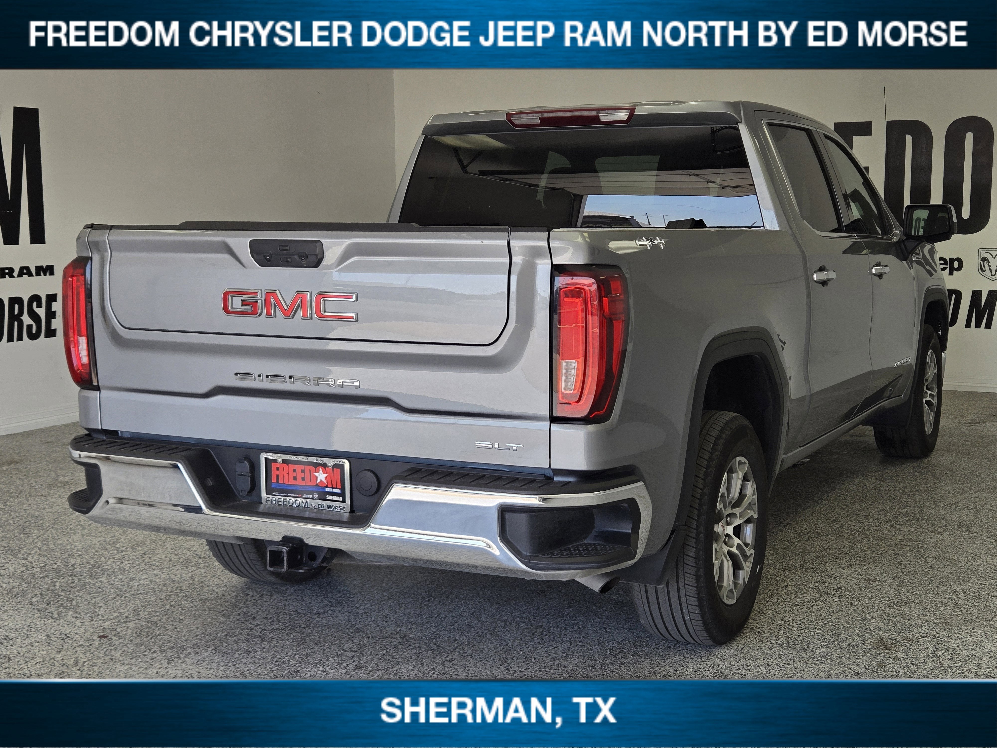 2025 GMC Sierra 1500 4WD Crew Cab Short Box SLT