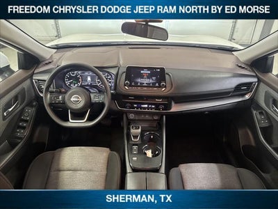 2023 Nissan Rogue SV FWD