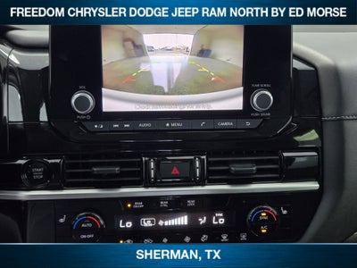 2025 Nissan Pathfinder SV FWD