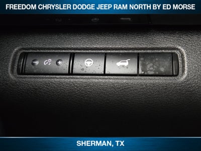 2025 Nissan Pathfinder SV FWD
