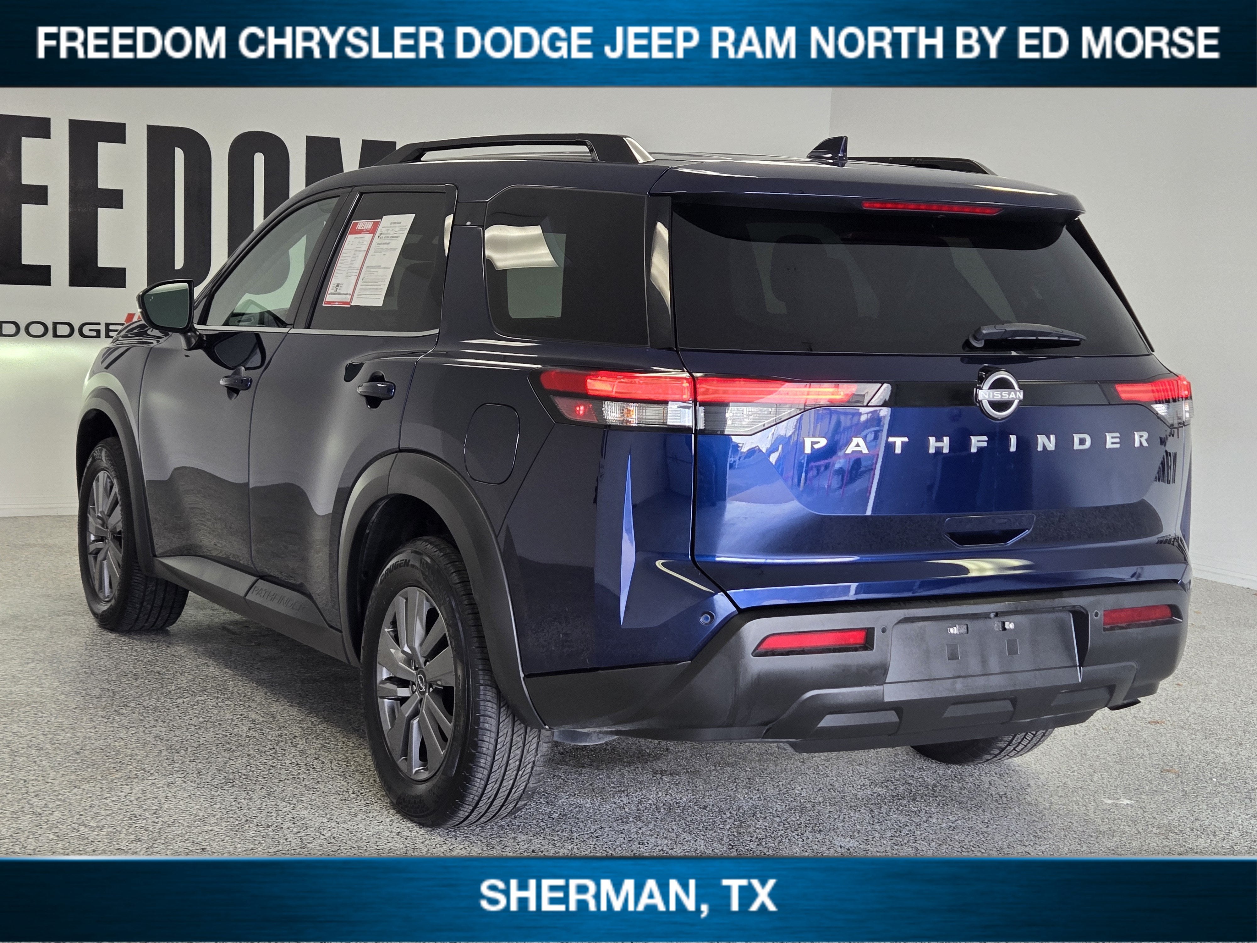 2025 Nissan Pathfinder SV FWD