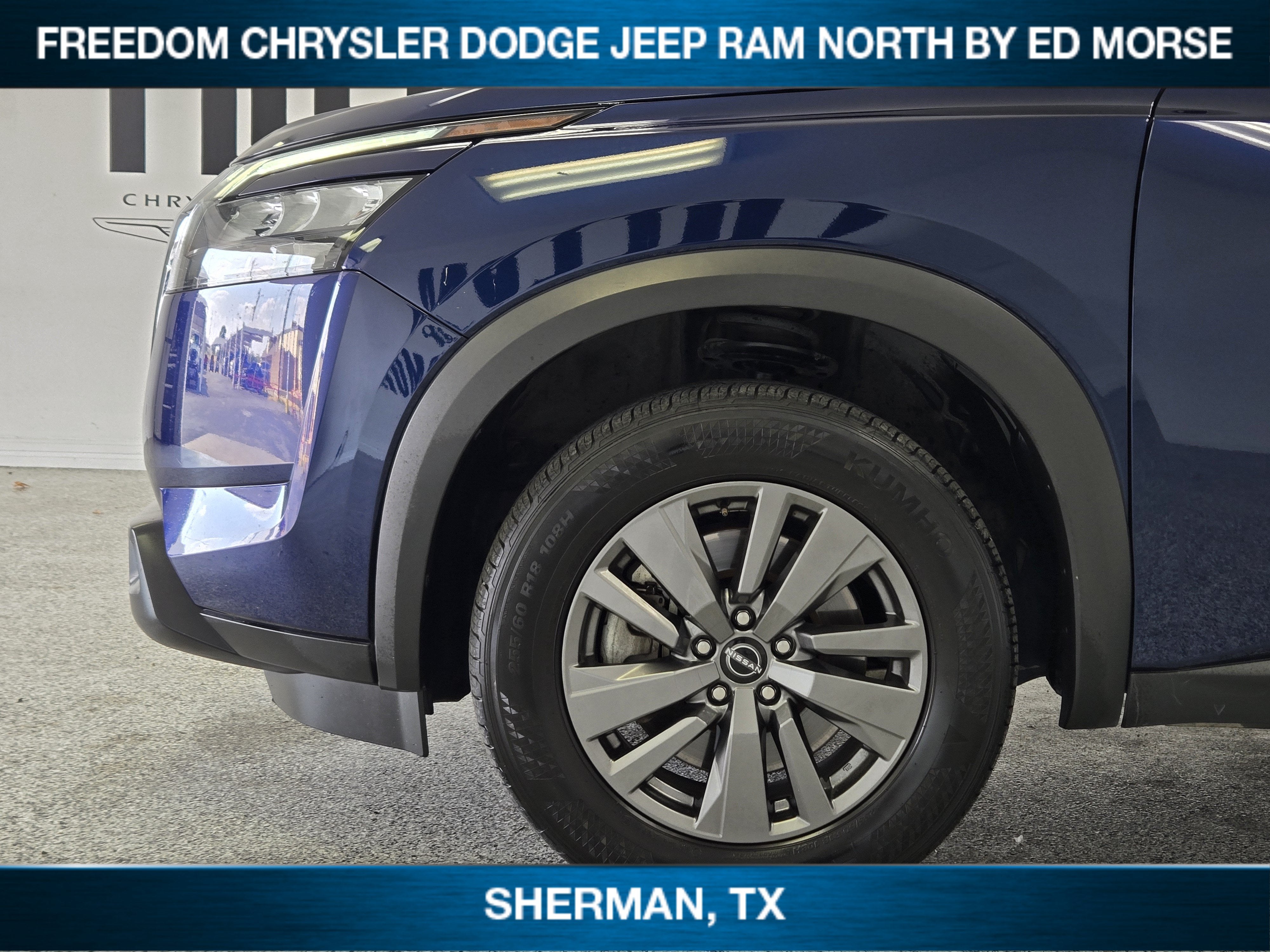 2025 Nissan Pathfinder SV FWD