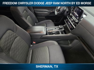 2025 Nissan Pathfinder SV FWD