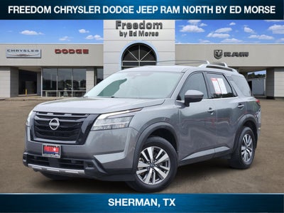 2023 Nissan Pathfinder SL FWD