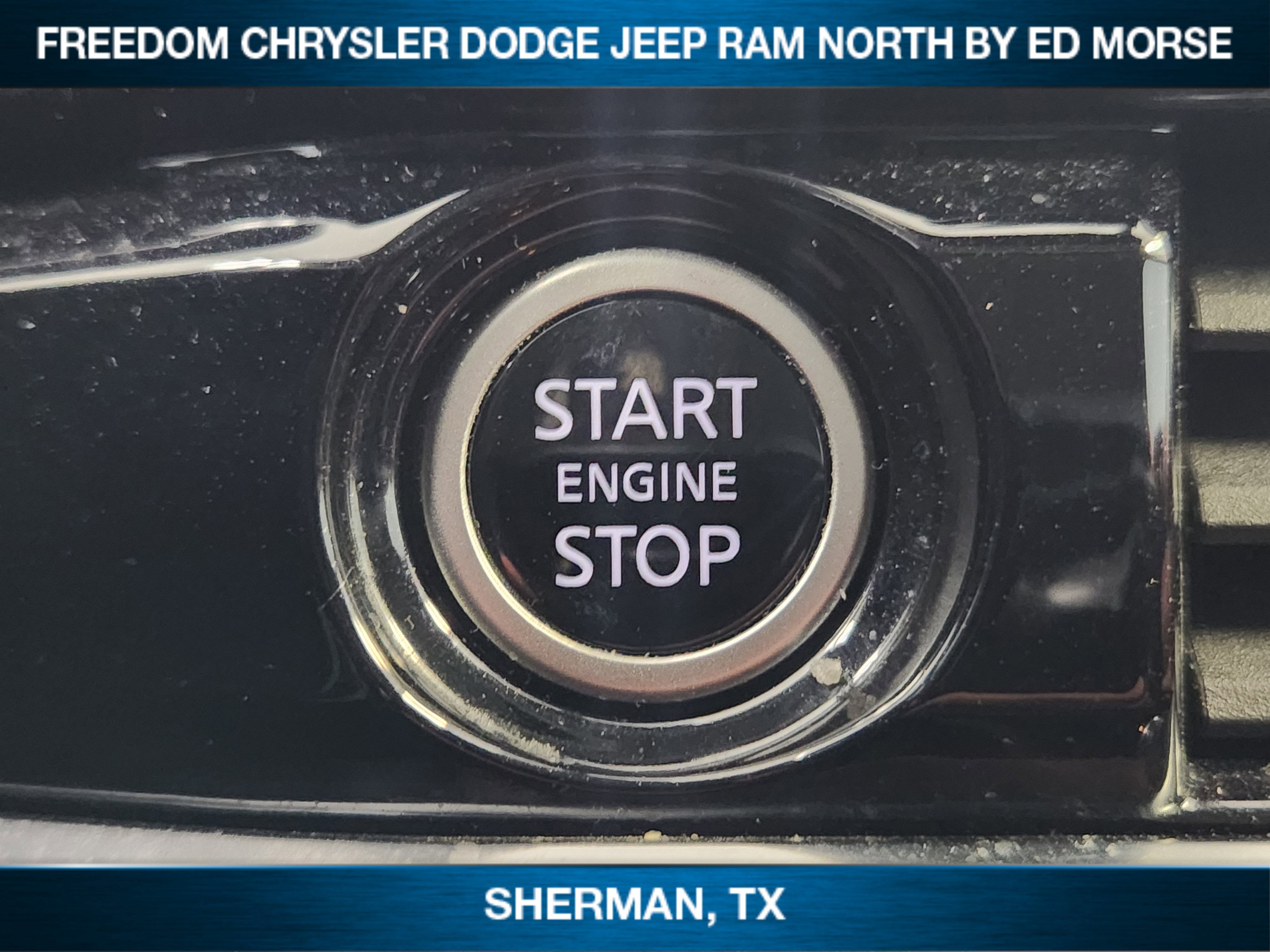 2023 Nissan Pathfinder SL FWD
