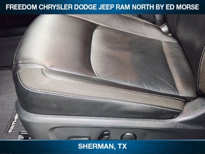 2023 Nissan Pathfinder SL FWD