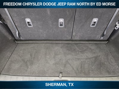 2023 Nissan Pathfinder SL FWD