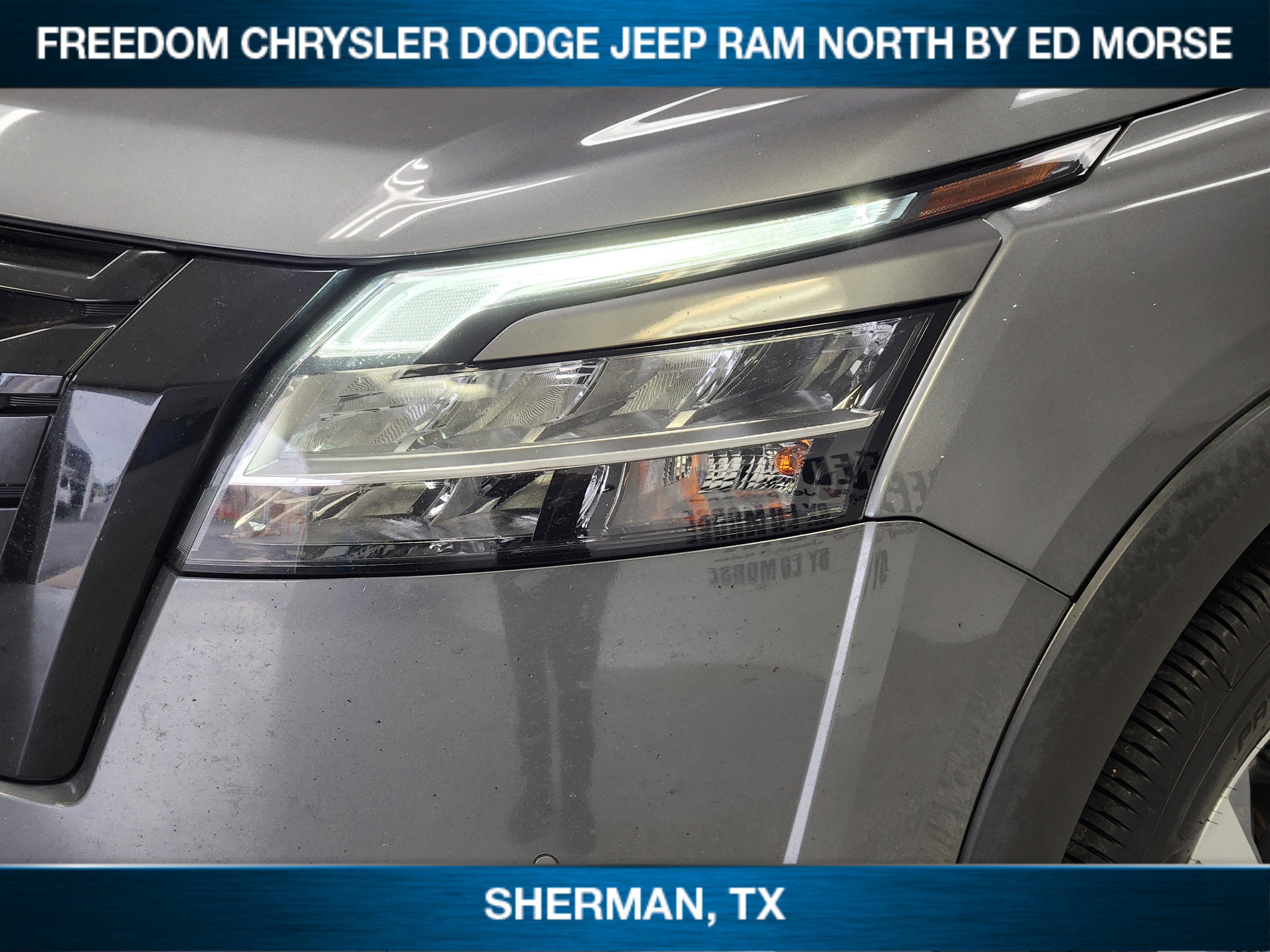 2023 Nissan Pathfinder SL FWD