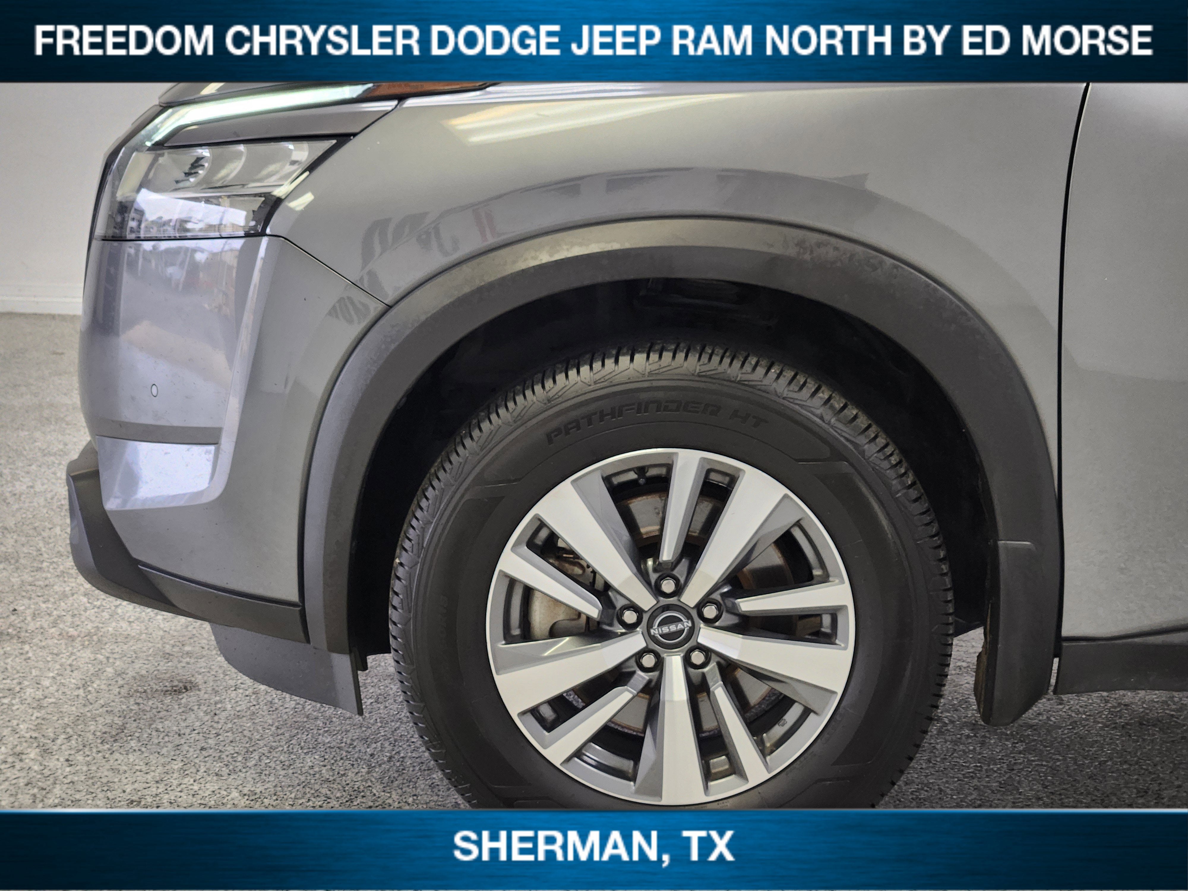 2023 Nissan Pathfinder SL FWD