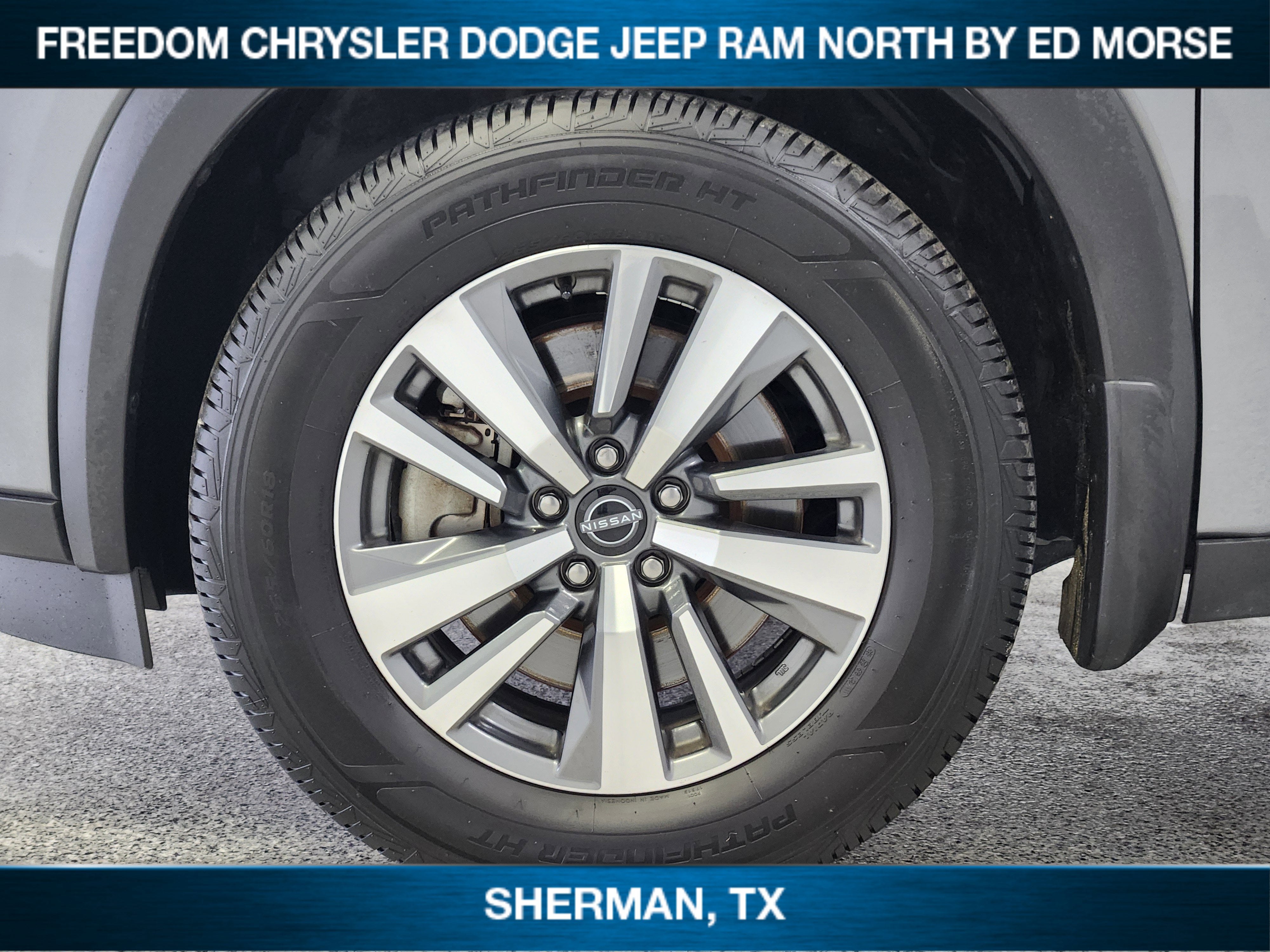 2023 Nissan Pathfinder SL FWD