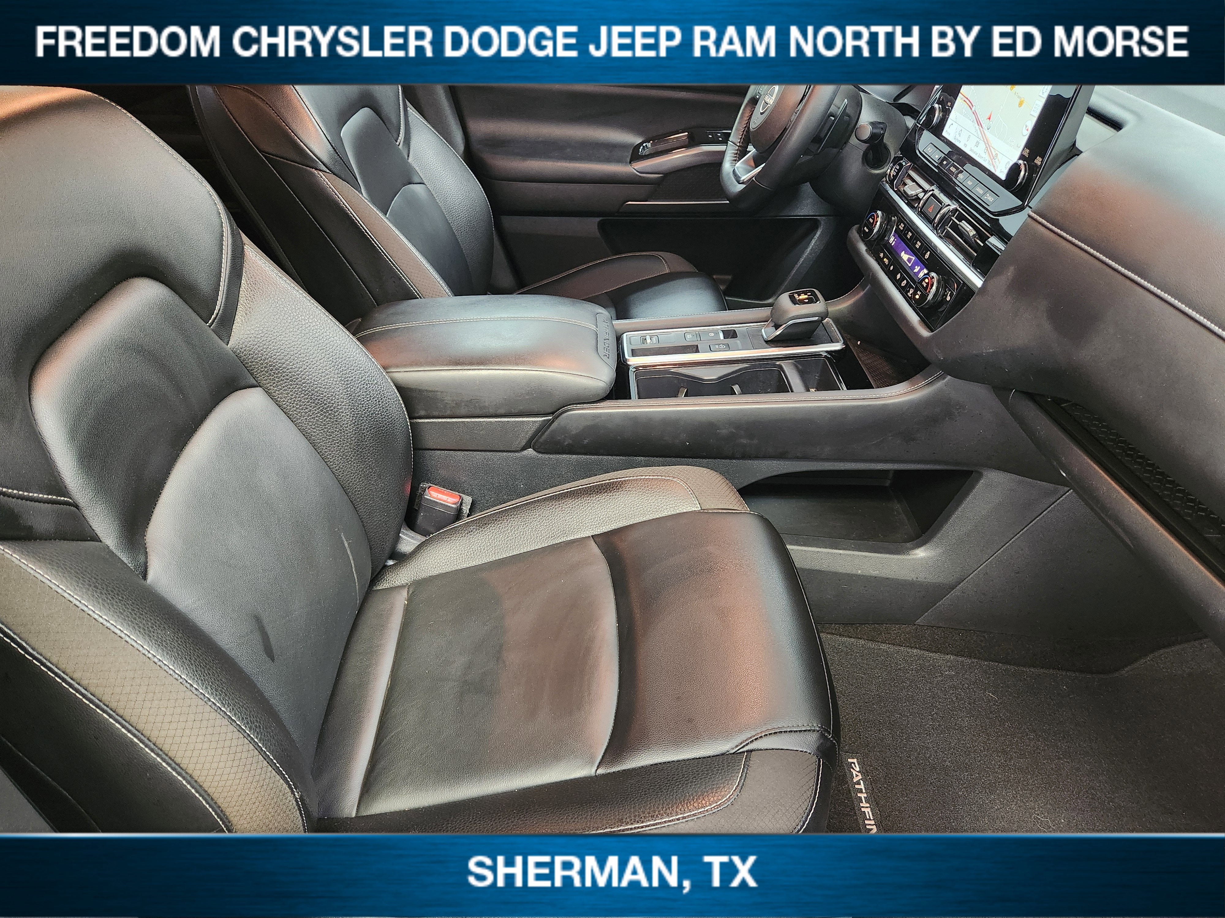 2023 Nissan Pathfinder SL FWD