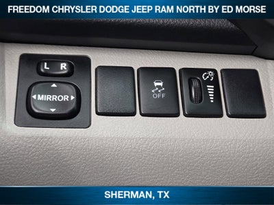 2012 Toyota Highlander SE