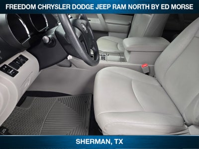 2012 Toyota Highlander SE