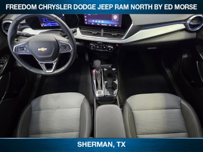 2025 Chevrolet Trax FWD LT