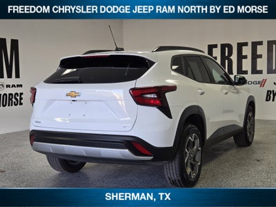 2025 Chevrolet Trax FWD LT